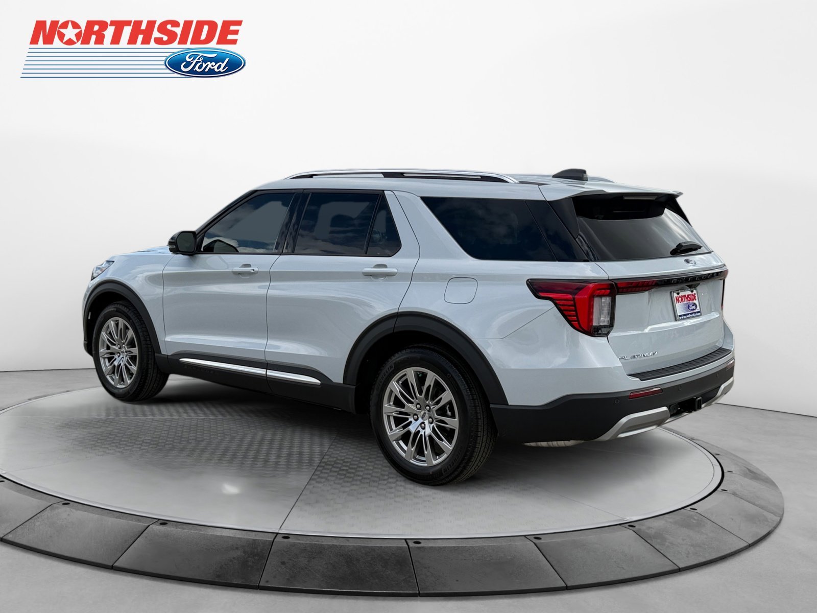 New 2026 Space White Metallic Ford Platinum image 5