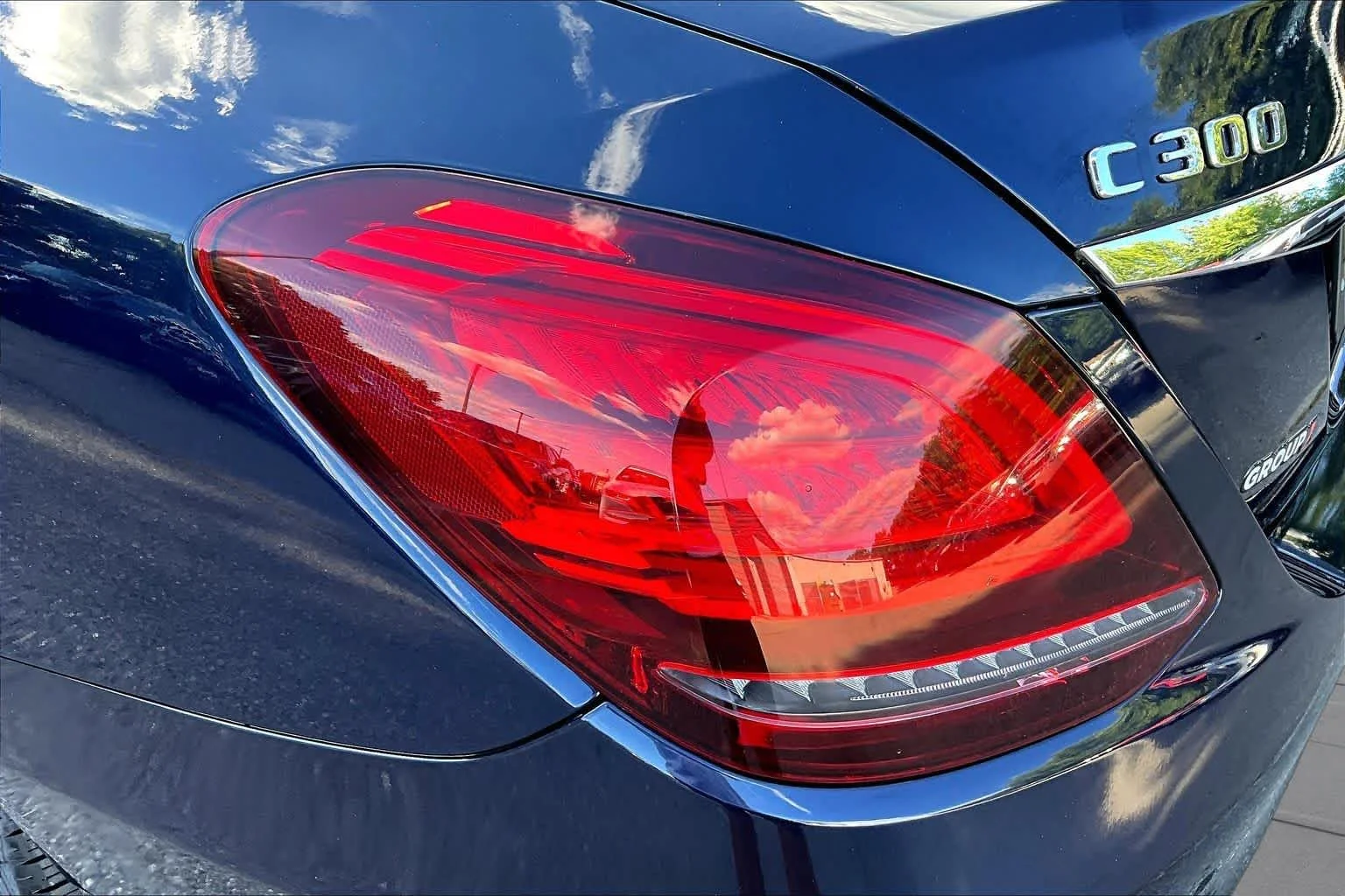 Used 2019 Lunar Blue Metallic Mercedes-Benz C 300 image 27