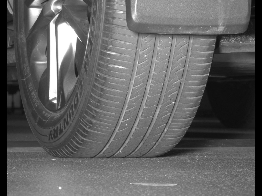 Certified Used 2025  Toyota XLE Premium image 16