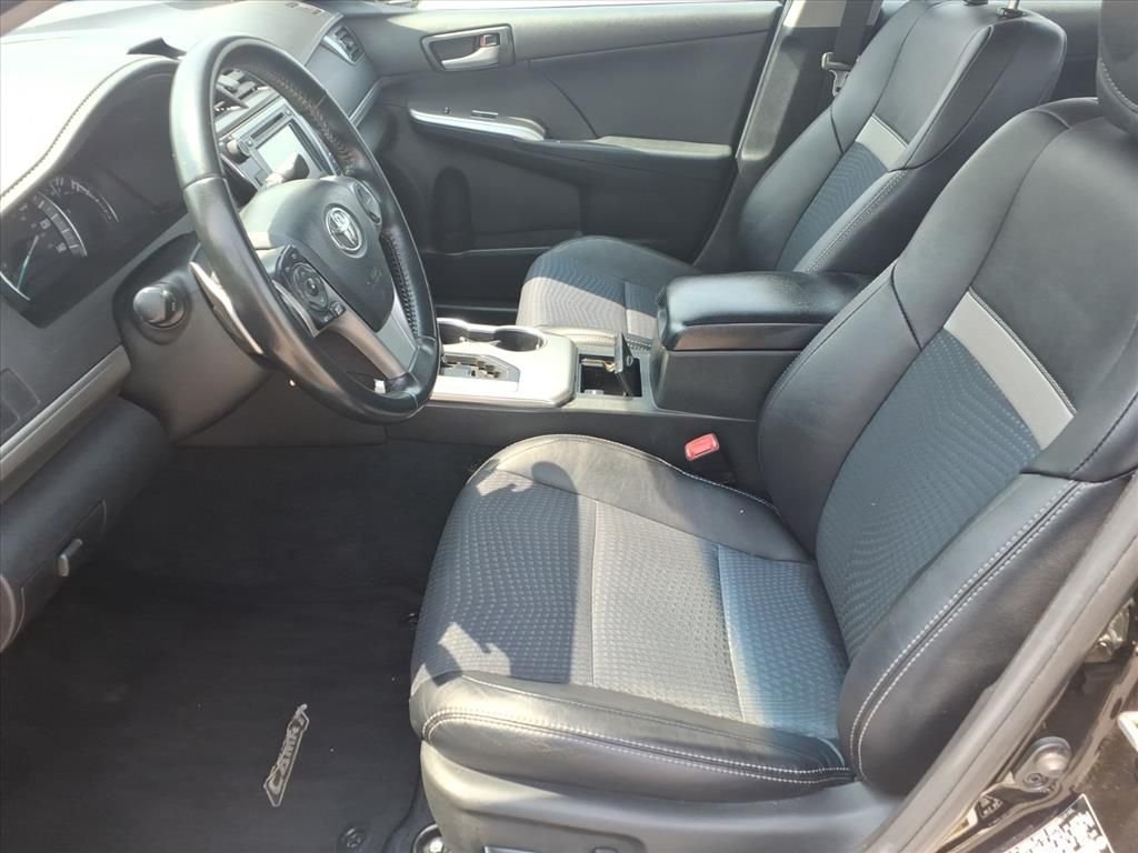 Used 2013 Black Toyota SE image 12