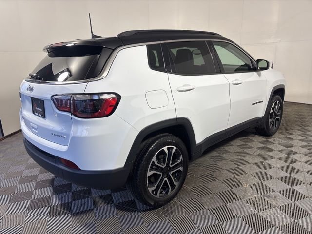 Certified Used 2022 White Jeep Limited image 6