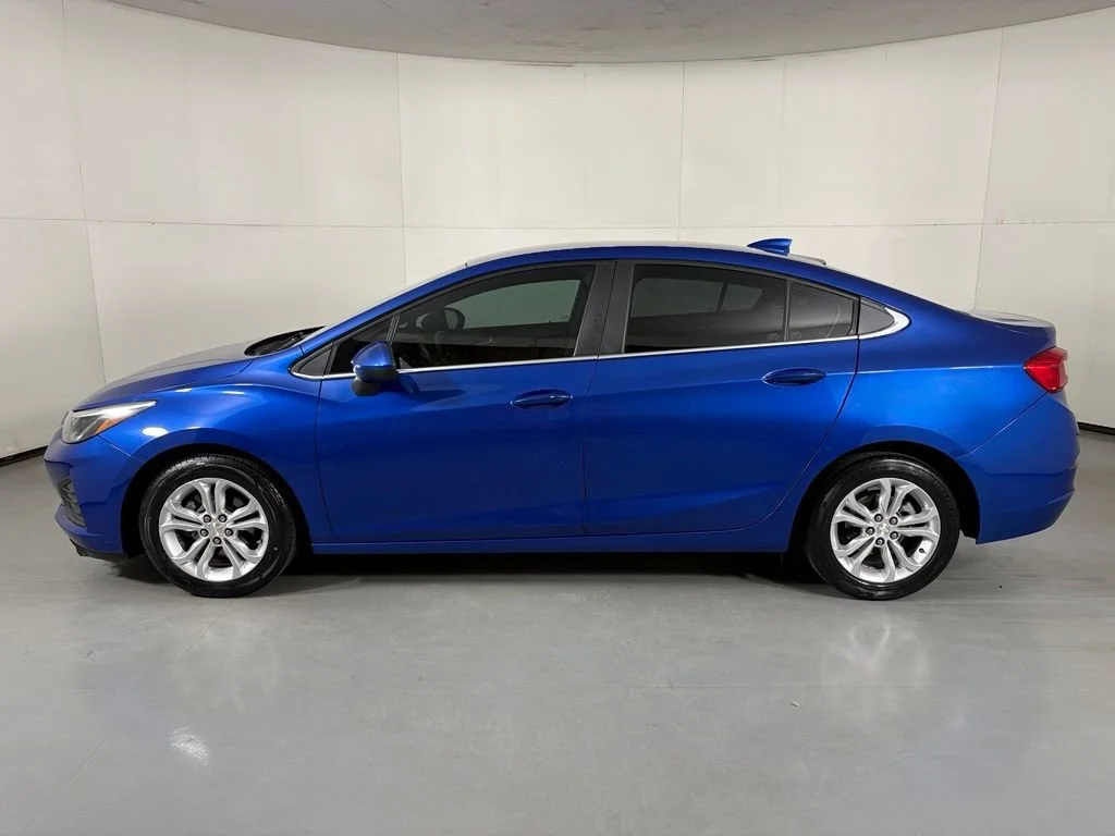 Certified Used 2019 KINETIC BLUE METALLIC Chevrolet LT image 6