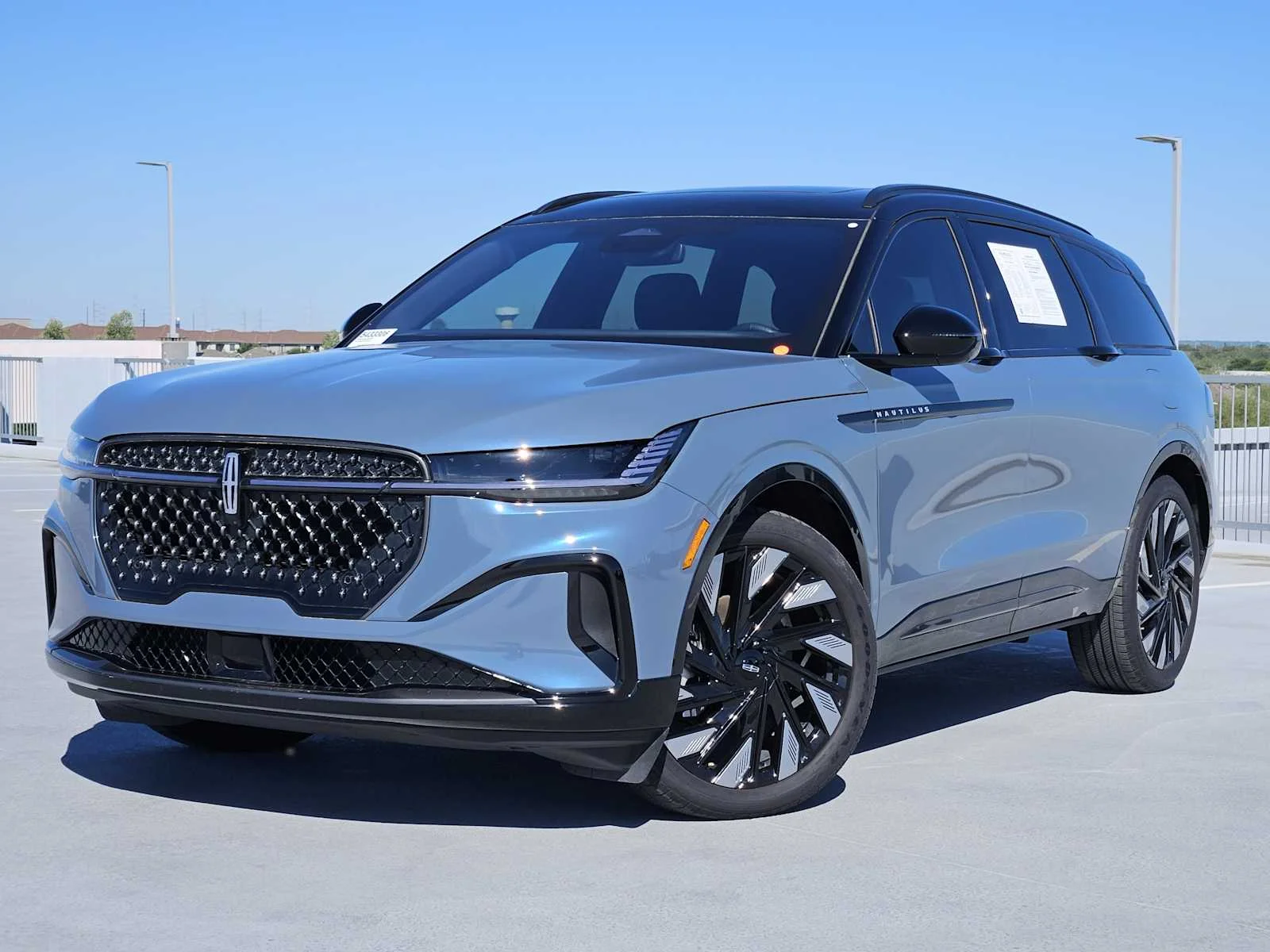 2025 Lincoln Nautilus Reserve AWD's photo