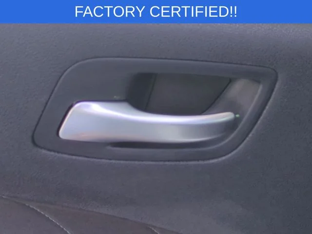 Used 2023 White Dodge SXT image 28