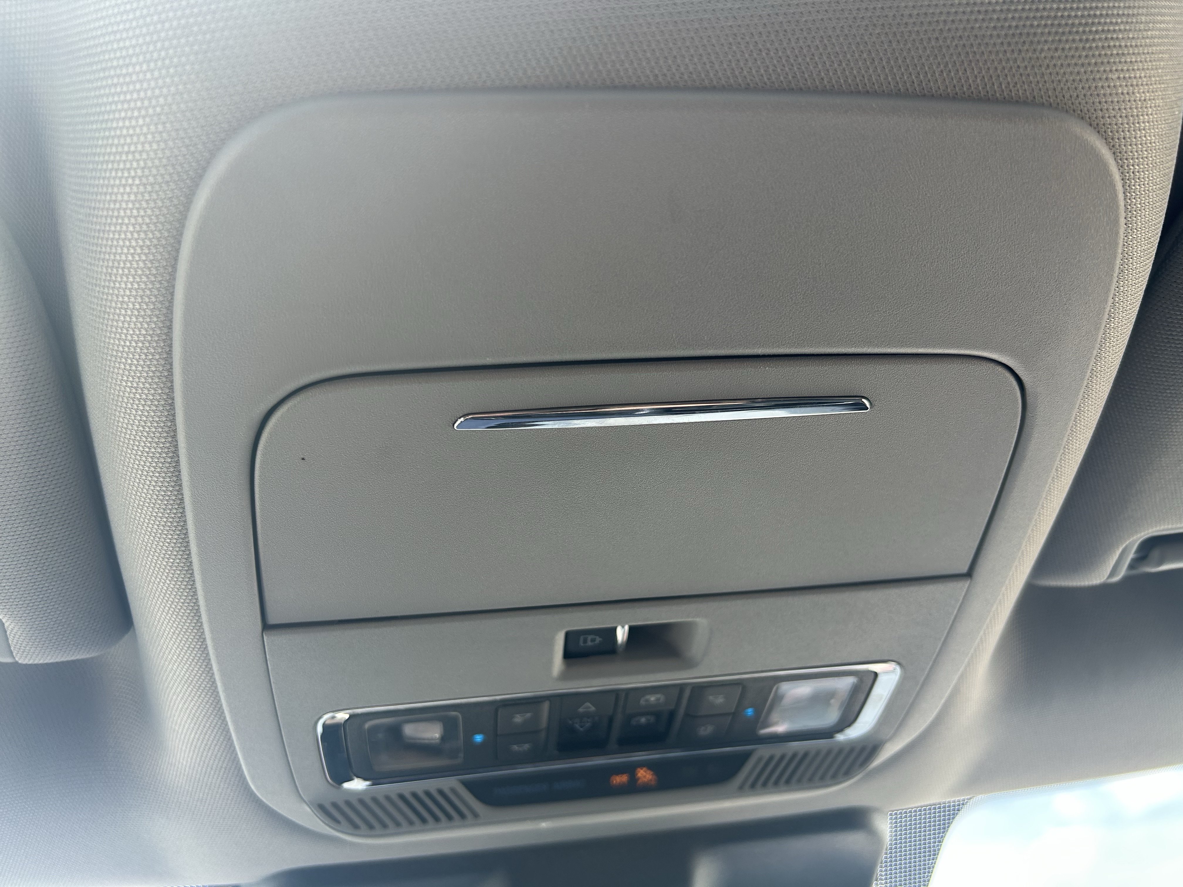 Used 2021 Red Ford LARIAT image 40