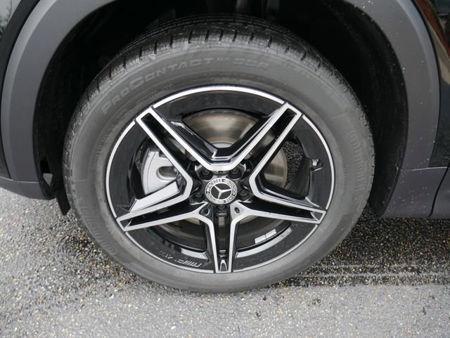 New 2026 Night Black Mercedes-Benz GLB 250 image 31