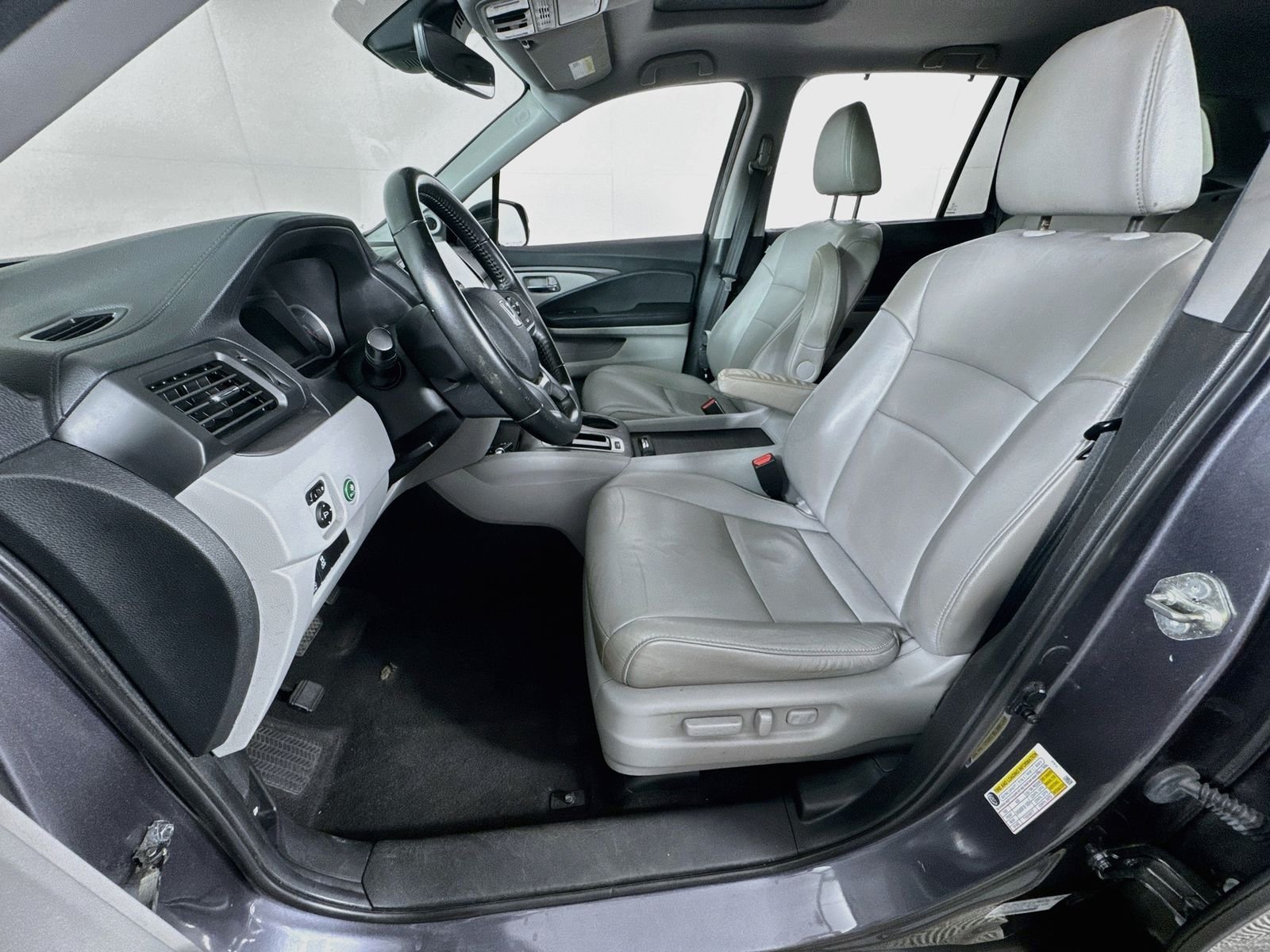 Used 2019 Modern Steel Metallic Honda EX-L image 12