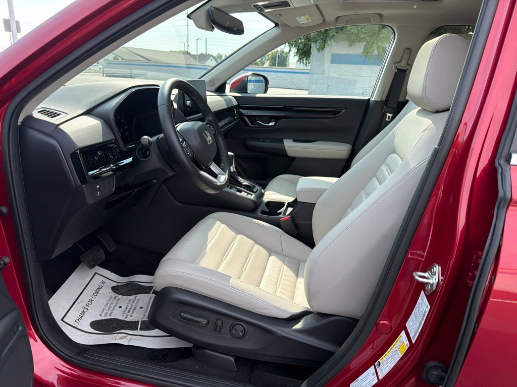 Certified Used 2025 Radiant Red Metallic Honda EX-L image 17