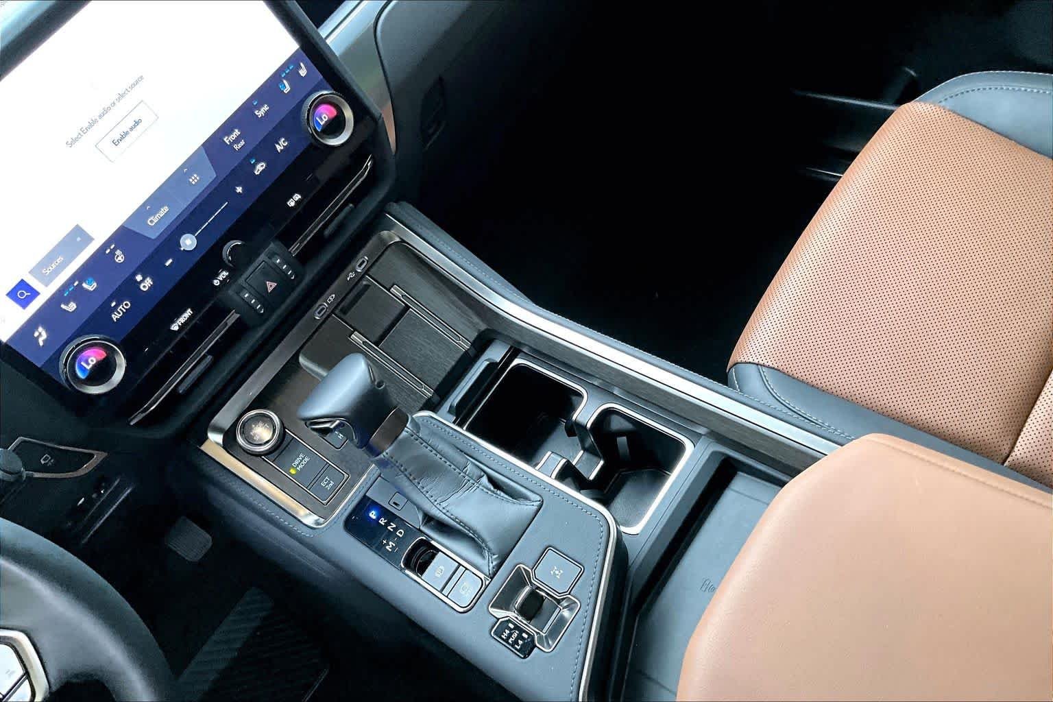 Used 2025 Atomic Silver Lexus Premium+ image 17