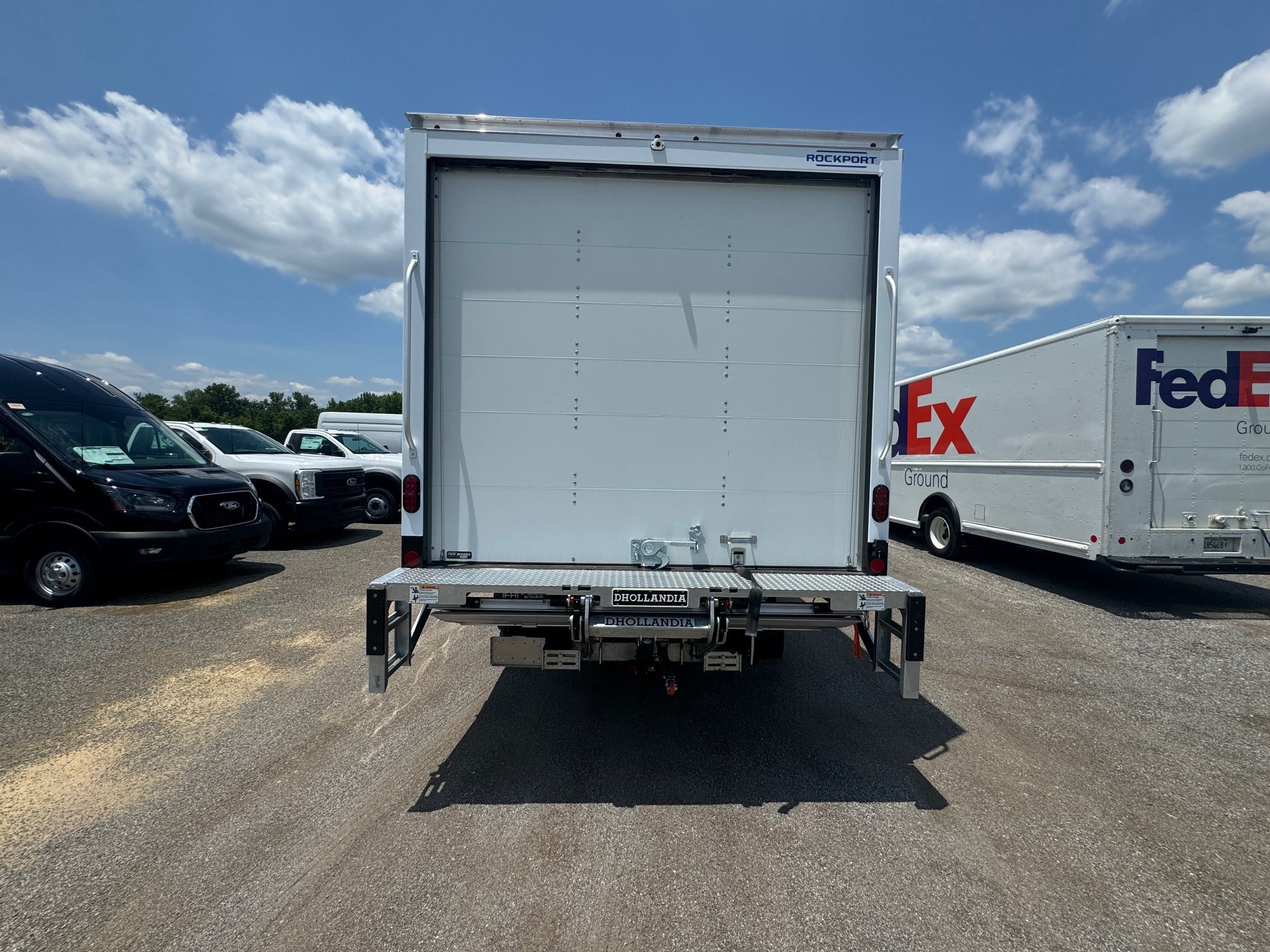 New 2027 Oxford White Ford E-450 DRW image 7