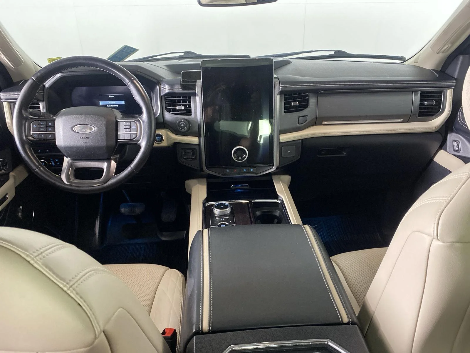 Used 2023 Agate Black Ford Platinum image 2