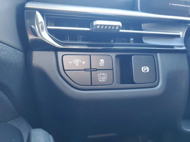 New 2026 Steel Gray Kia LX image 28