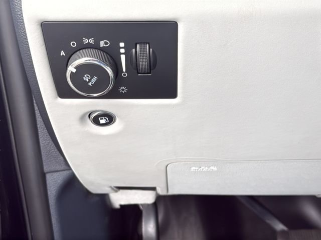 Used 2018 Black Jeep Summit image 27