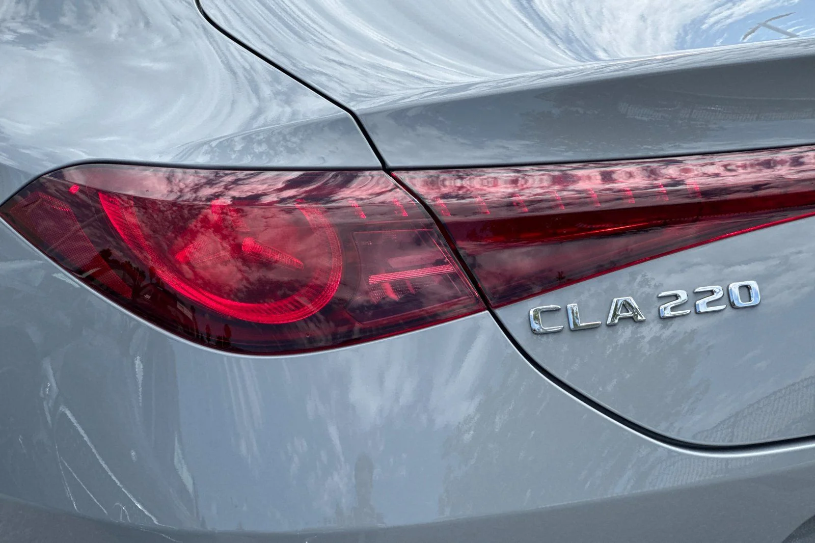 New 2027 MANUFAKTUR Alpine Grey Mercedes-Benz CLA 220 image 21