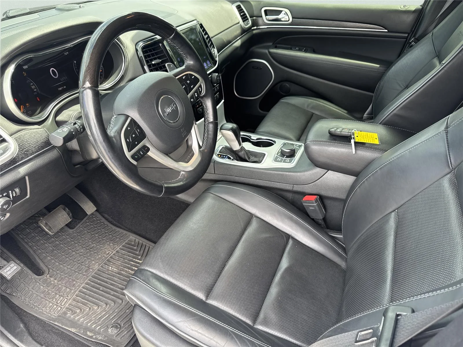 Used 2021 Ivory 3-Coat Jeep Summit image 12