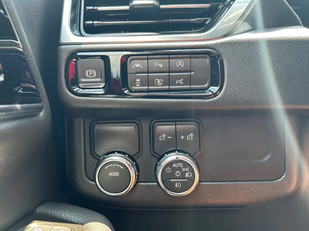 New 2026 Sterling Metallic GMC Denali image 13