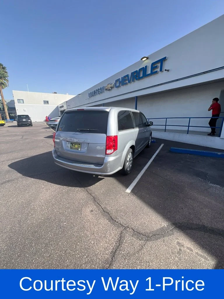 Used 2018 Silver Dodge SE image 8