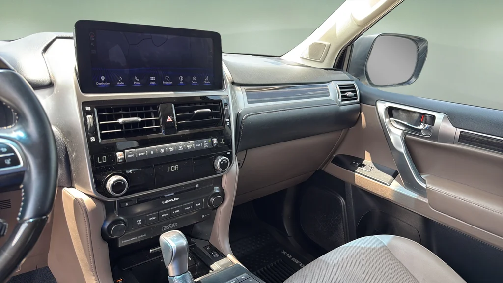 Certified Used 2022  Lexus 460 image 27