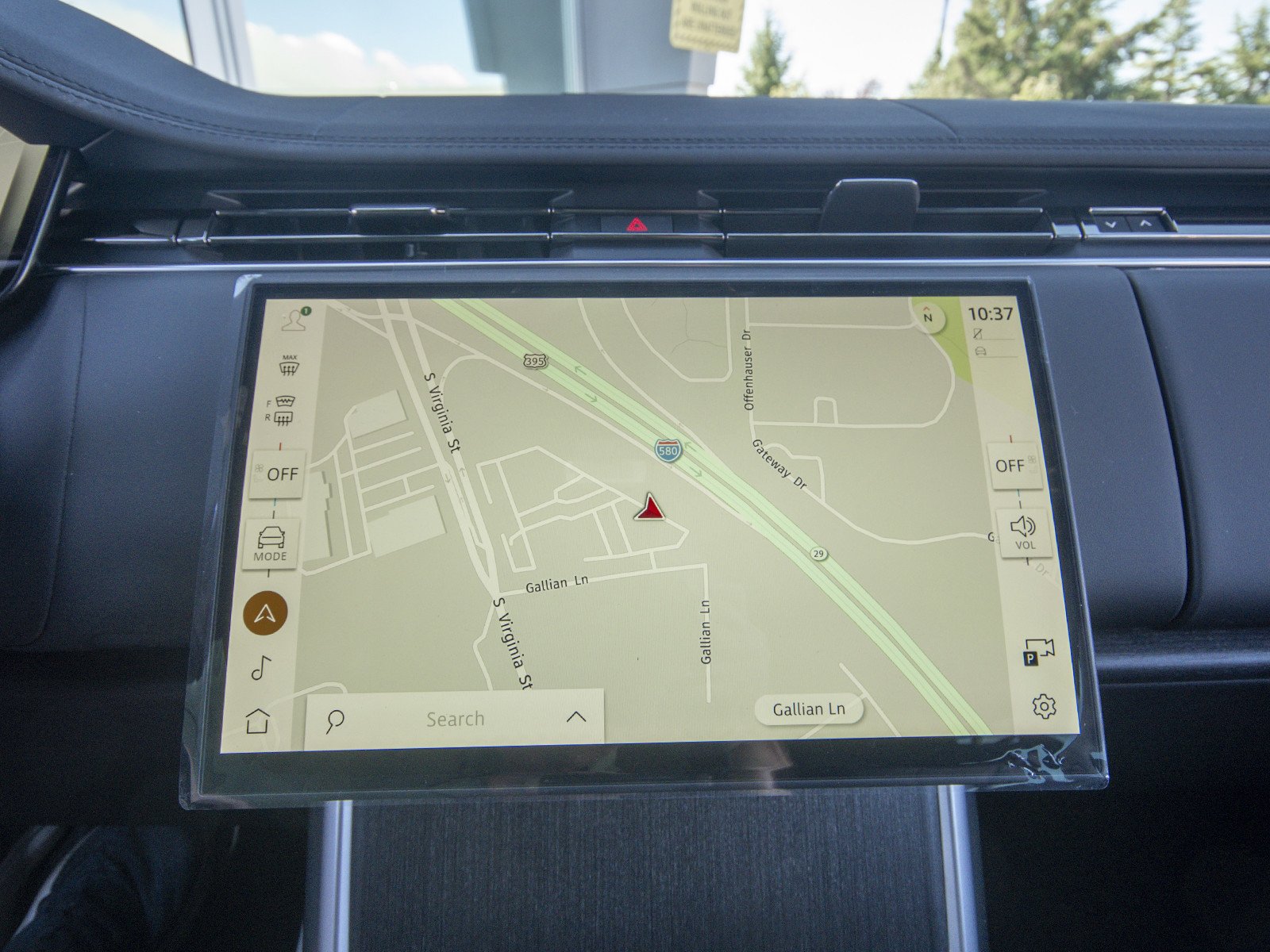 New 2026 Carpathian Grey Land Rover SE image 19