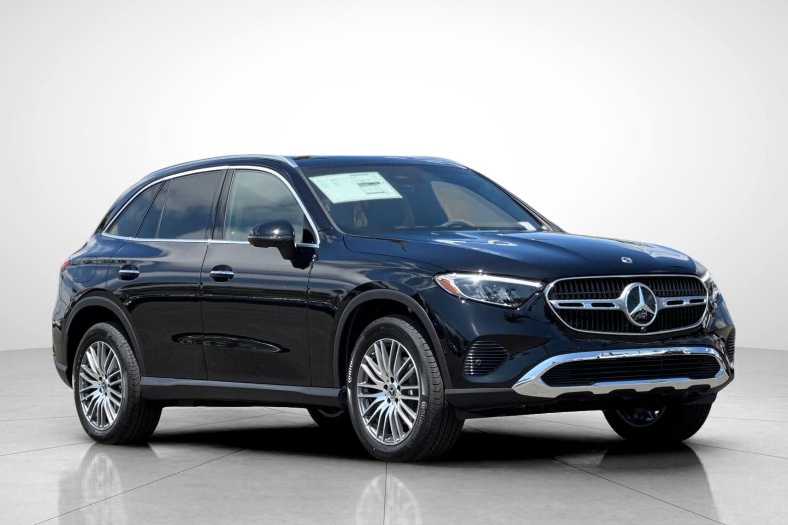New 2026 Black Mercedes-Benz GLC 300 image 31