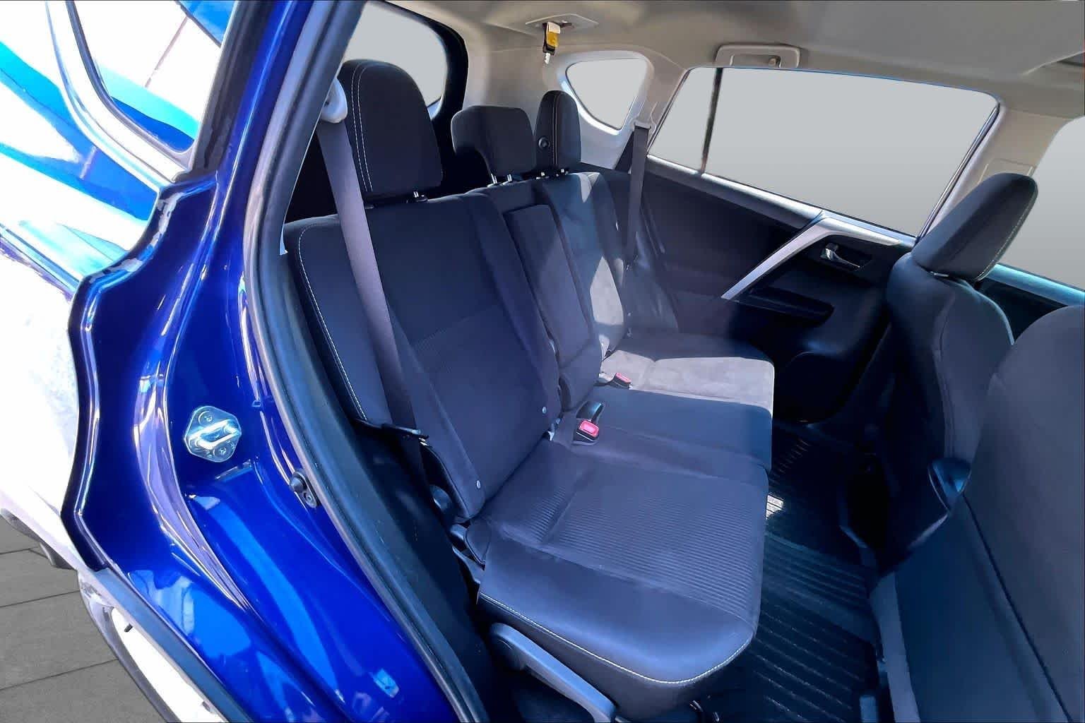 Used 2014 Blue Crush Metallic Toyota XLE image 19