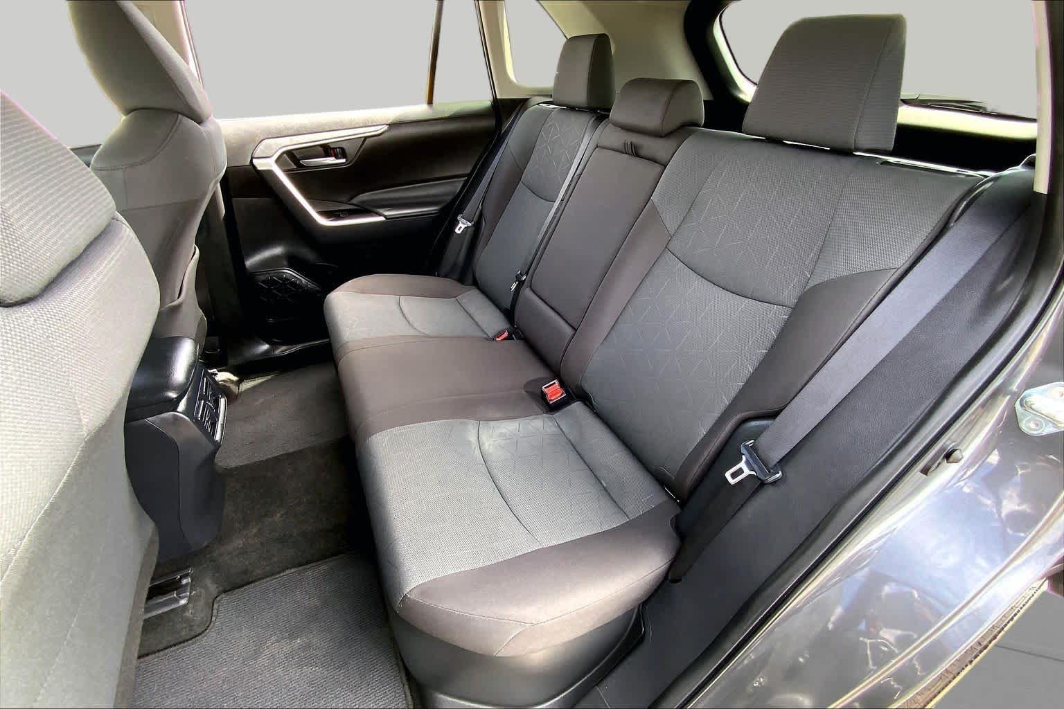 Used 2025 Magnetic Gray Metallic Toyota Hybrid XLE image 20