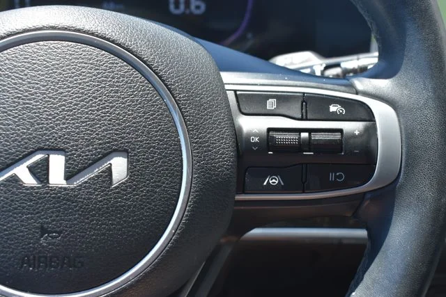 Used 2023 Black Kia EX image 21