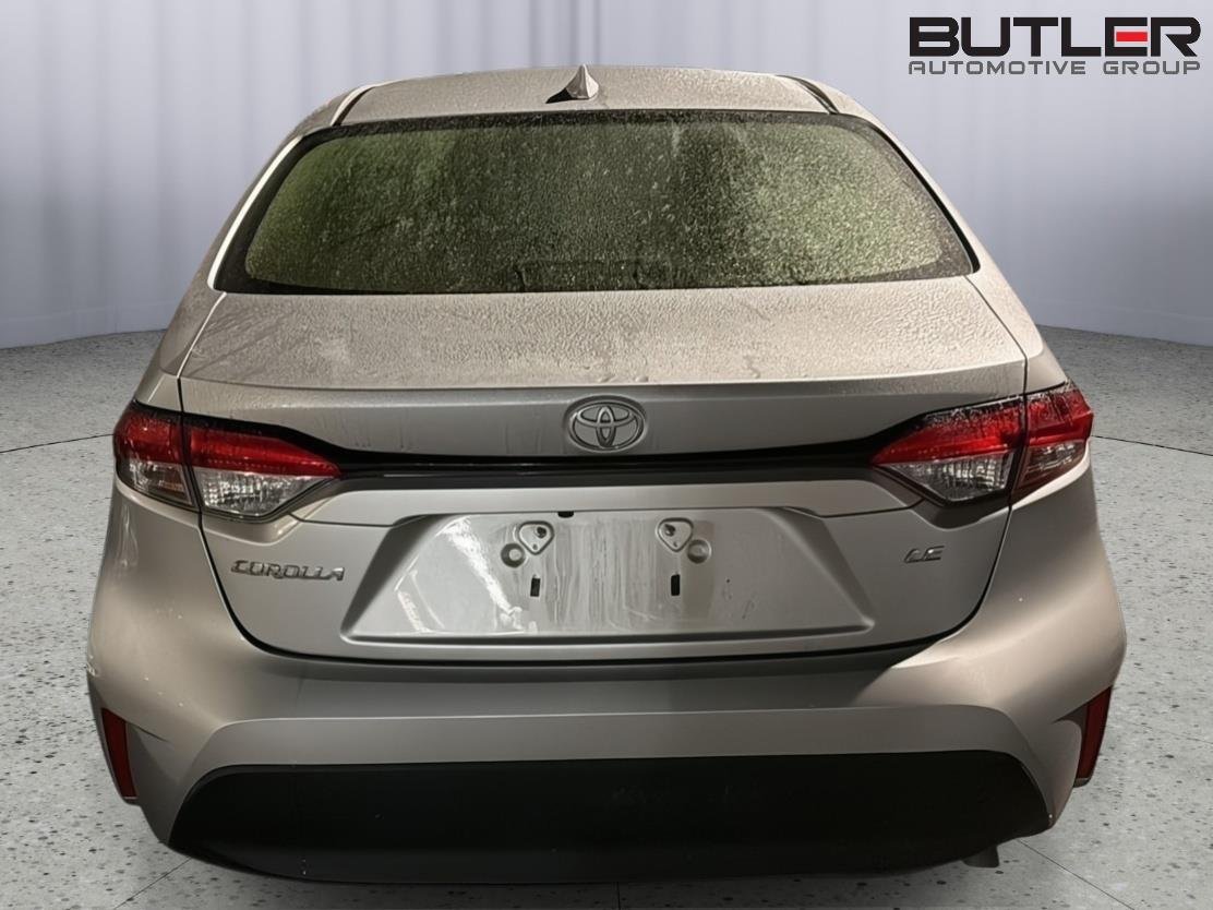 Used 2024 Classic Silver Metallic Toyota LE image 9