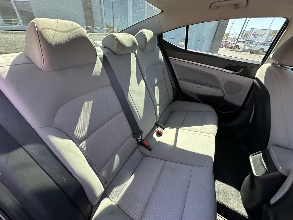 2018 Hyundai Elantra SEL - Photo 18