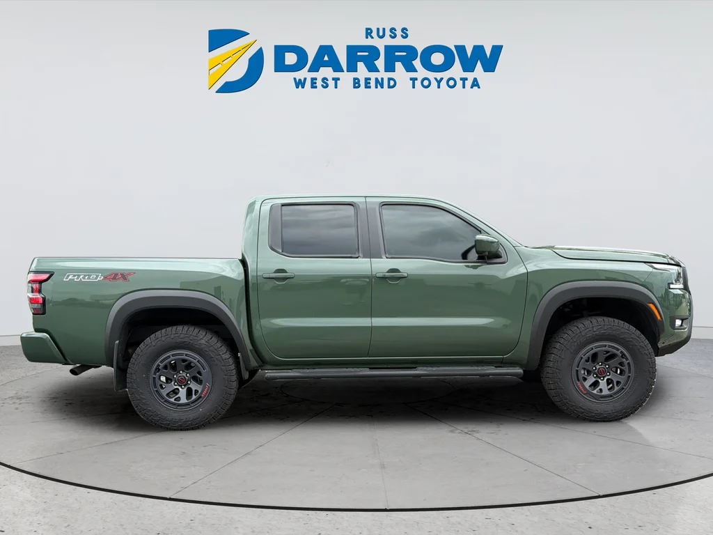 Used 2025 Green Nissan PRO-4X image 5
