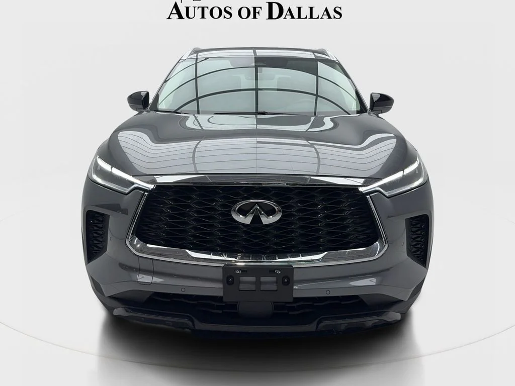 Used 2025 Gray INFINITI LUXE image 3
