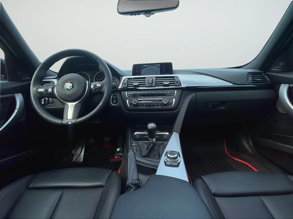 Used 2013 Black BMW 335i xDrive image 10