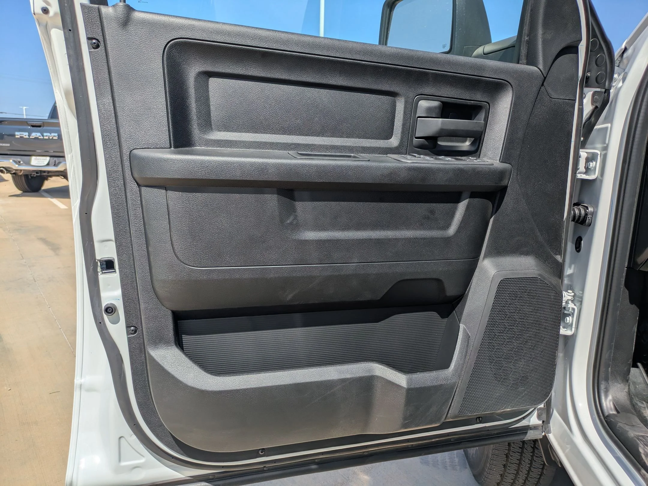 New 2026 Bright White Clearcoat RAM Tradesman image 12