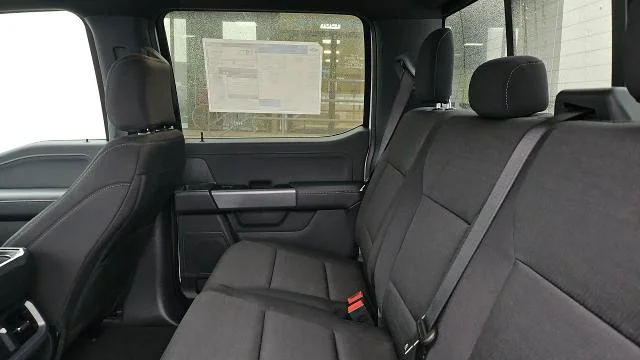 New 2026 Oxford White Ford XLT 4WD image 25