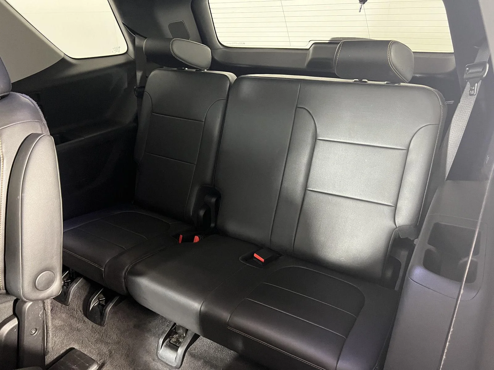 Used 2020 SATIN STEEL METALLIC Chevrolet RS image 23