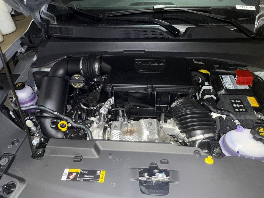 New 2026 Silver Jeep Latitude image 20
