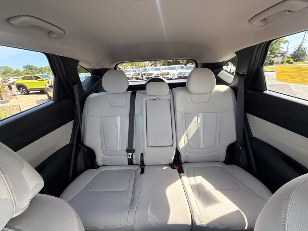 Used 2025 Gray Hyundai SEL image 26