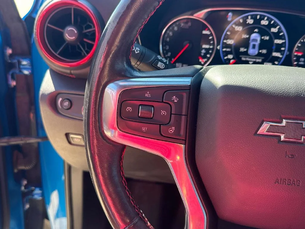 Used 2021 Blue Chevrolet RS image 41