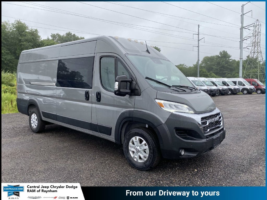 Used 2025 White Ram High Roof image 1