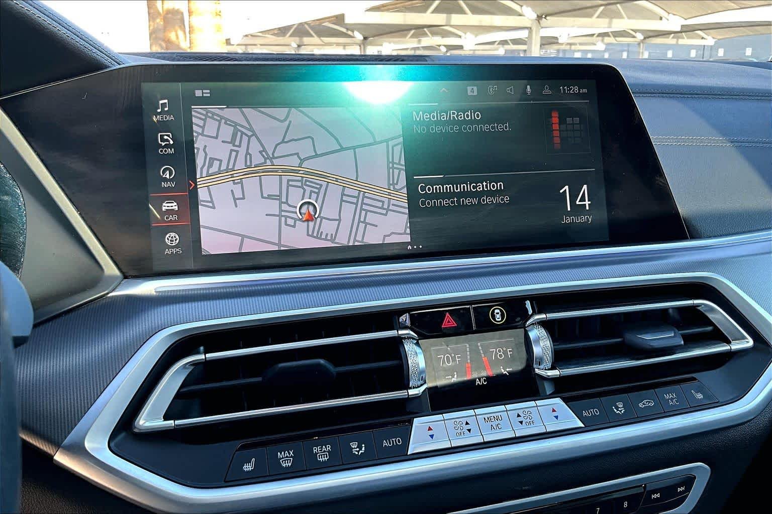 Used 2023 Phytonic Blue Metallic BMW sDrive40i image 33