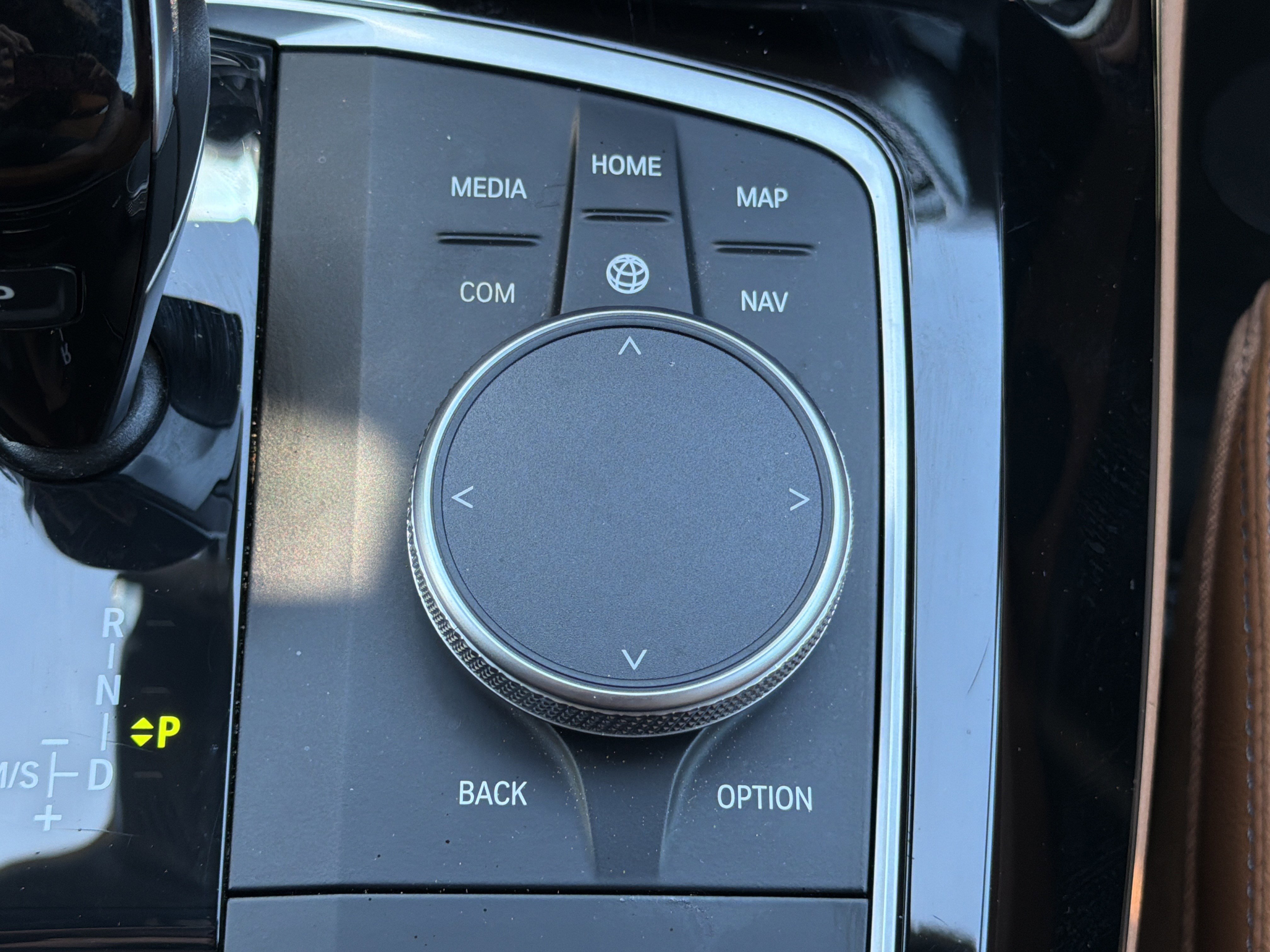 Used 2025 Dark Graphite Metallic BMW xDrive30i image 8