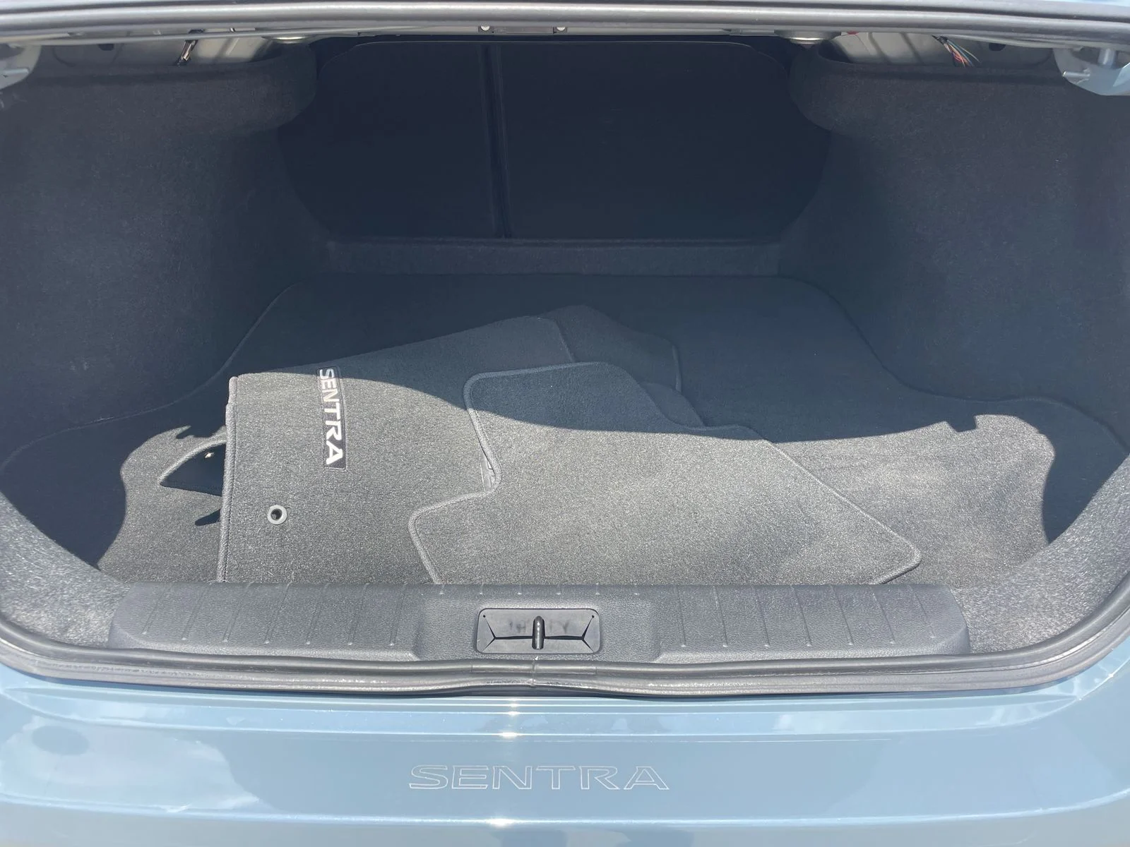 Used 2025 Gray Nissan SV image 26
