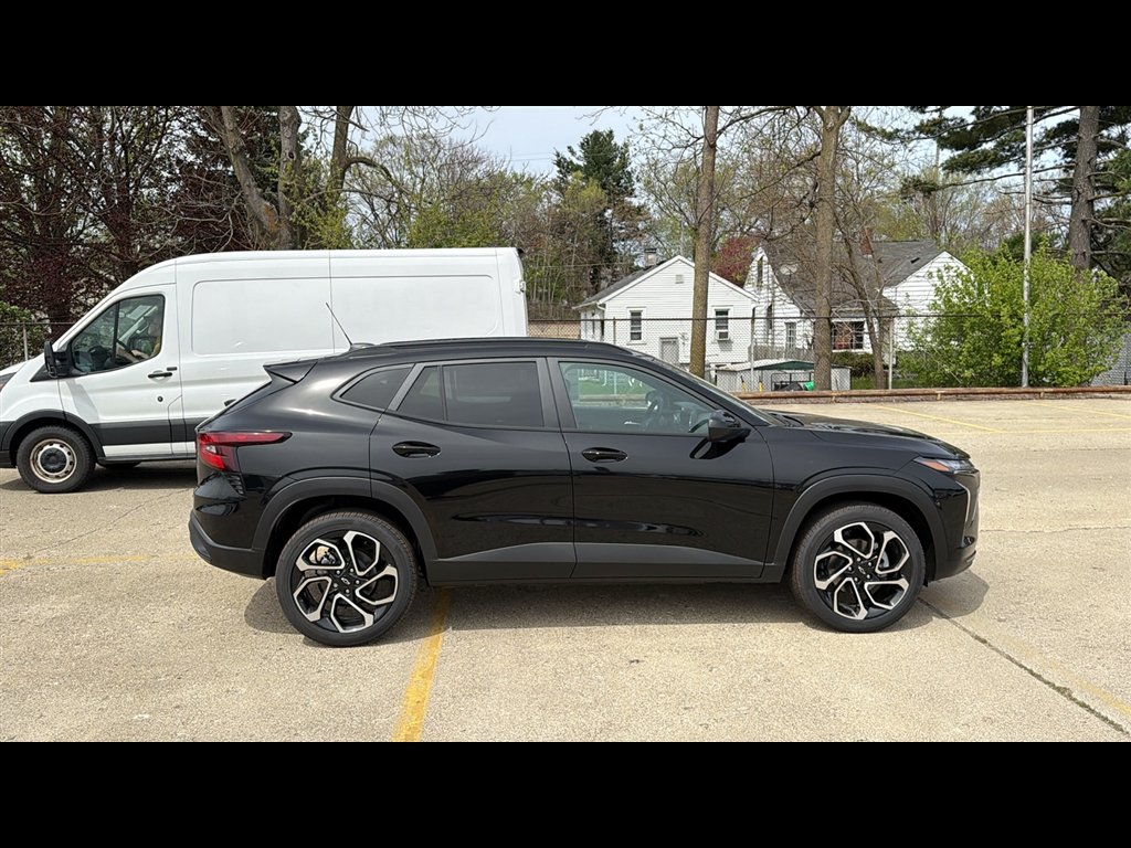 New 2026 Mosaic Black Metallic Chevrolet 2RS image 6