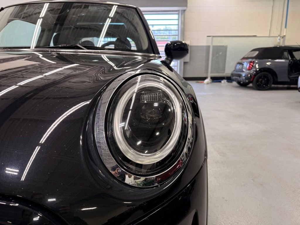 Used 2024 Midnight Black II Metallic MINI  image 9