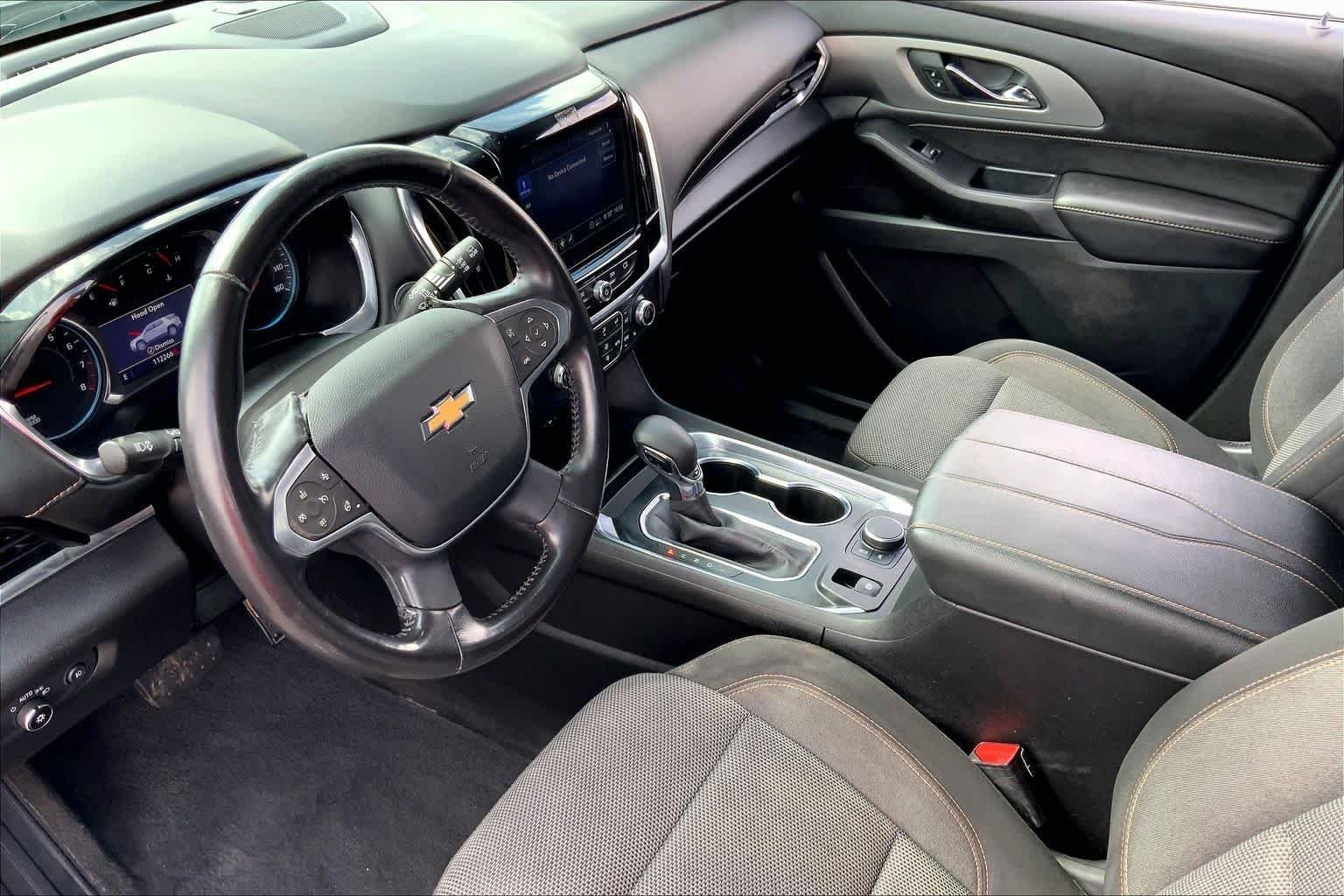 Used 2021 Mosaic Black Metallic Chevrolet LT Cloth image 18