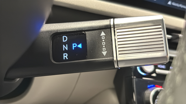 Used 2026 Amazon Gray Hyundai Limited image 19