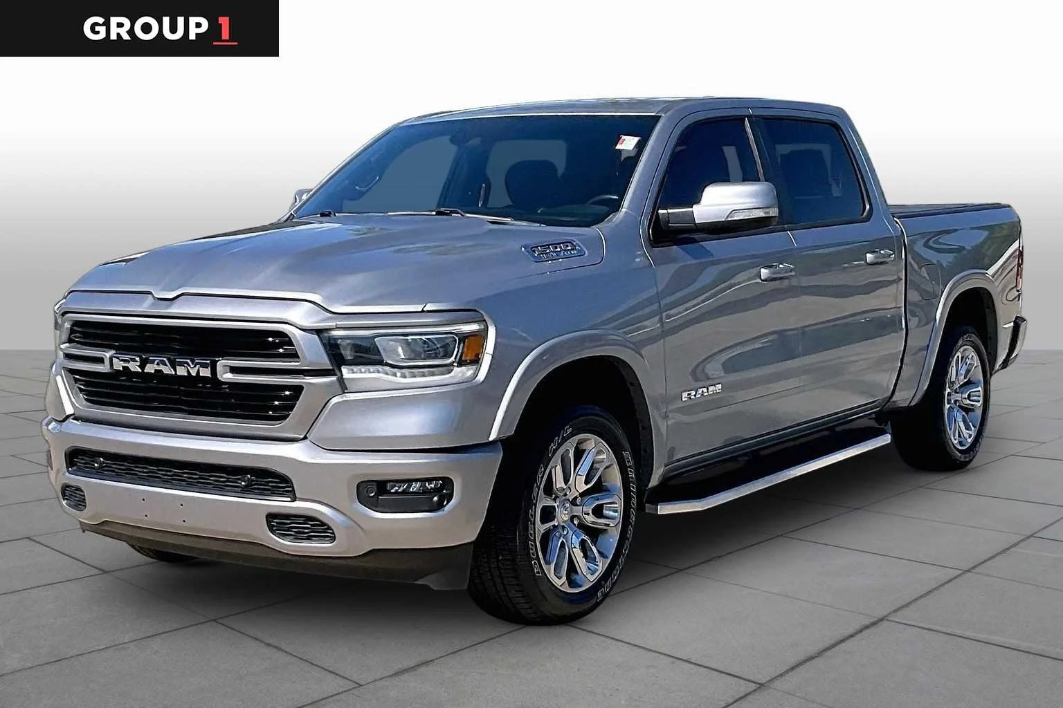 2022 RAM 1500 Laramie 4x4 Crew Cab 5'7's photo