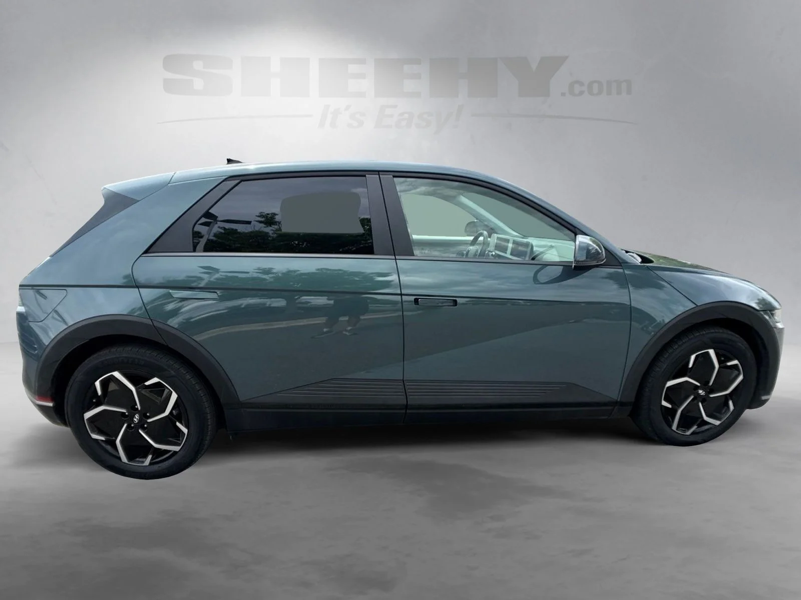 Used 2024 Green Hyundai SEL image 11