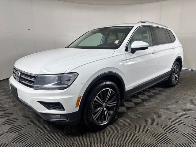 Used 2019 White Volkswagen 2.0T SEL image 8
