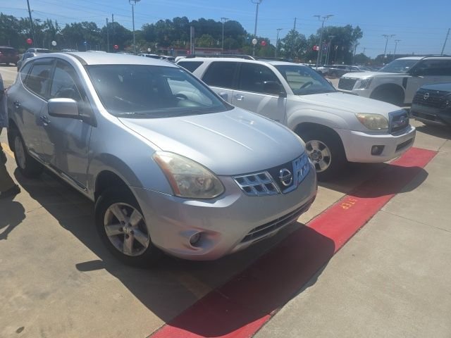Used 2013 Silver Nissan S image 2